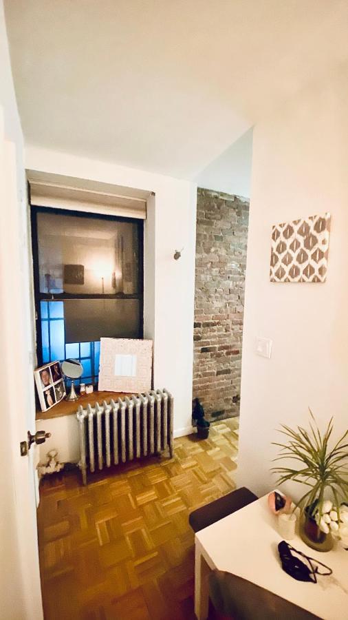 Times Square Manhattan - Private Room In 2 Bedroom Apartment New York Bagian luar foto