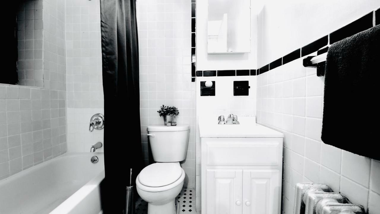 Times Square Manhattan - Private Room In 2 Bedroom Apartment New York Bagian luar foto